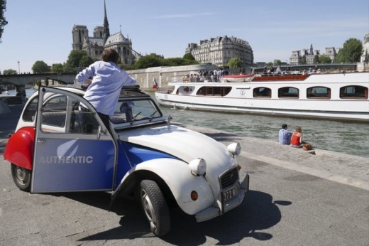 2CV Cruise and tour (2h for 2) - Paris (75)