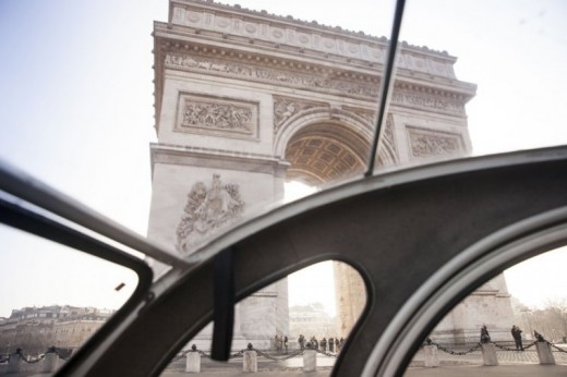 2-Hour Romantic Walk in Paris