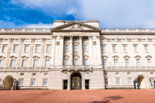 Buckingham Palace tickets with royal walking tour