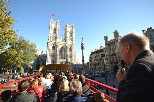 Vintage London double-decker bus tour and cruise