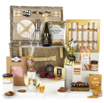 Christmas Hamper Gift - Christmas Picnic Basket