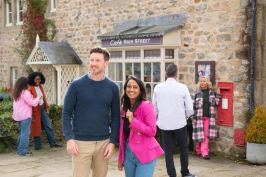 Leeds: Emmerdale Village Set Guided Tour