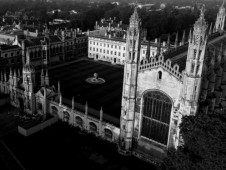 Private Ghost Tour in Cambridge with University Alumni Guide