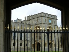 Small group Windsor Castle express tour by train from London