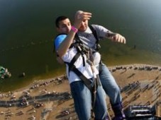 Duo Bungee Jump in Scheveningen, Netherlands