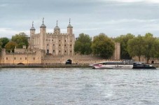 Celebrate New Year’s Eve: London Fireworks Thames Cruise