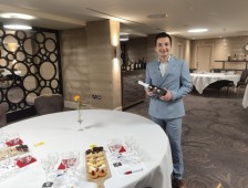 Luxury Red Wine and Cheese Tasting Experience in London