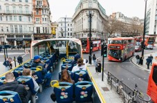 London city tour hop-on hop-off bus with Thames Cruise for Two