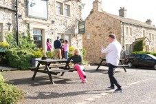 Leeds: Emmerdale Village Set Guided Tour