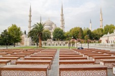 Skip the line Hagia Sophia and Grand Bazaar tour