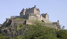 Day Trip to Edinburgh with Bus Tour & Edinburgh Castle Entry