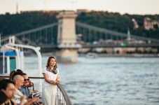 Budapest Boat Cruise with Bottomless Prosecco